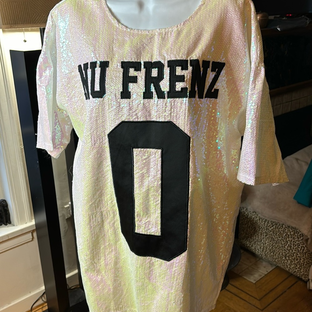 UNIF sequin oversized top sized medium